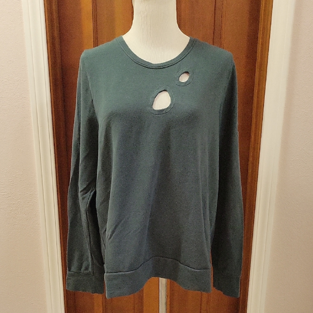 Sara Bergman Distressed Crew Neck Top